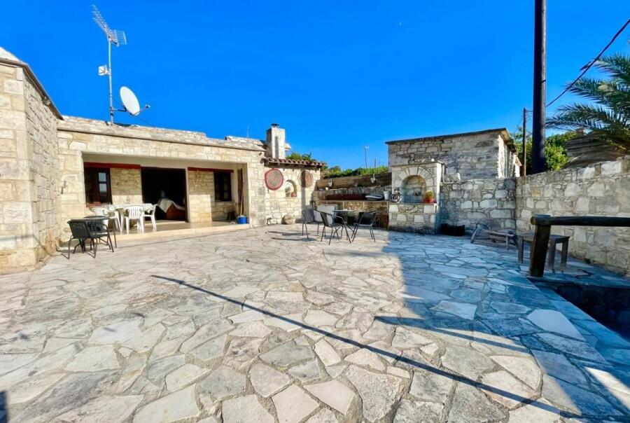 3 bedroom Villa in Choulou | ID 136